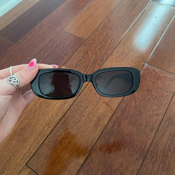 Black Sunglasses - Picture 1 of 3